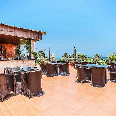 Hotel Sea Shore Beach Resort, Калангут Экстерьер фото